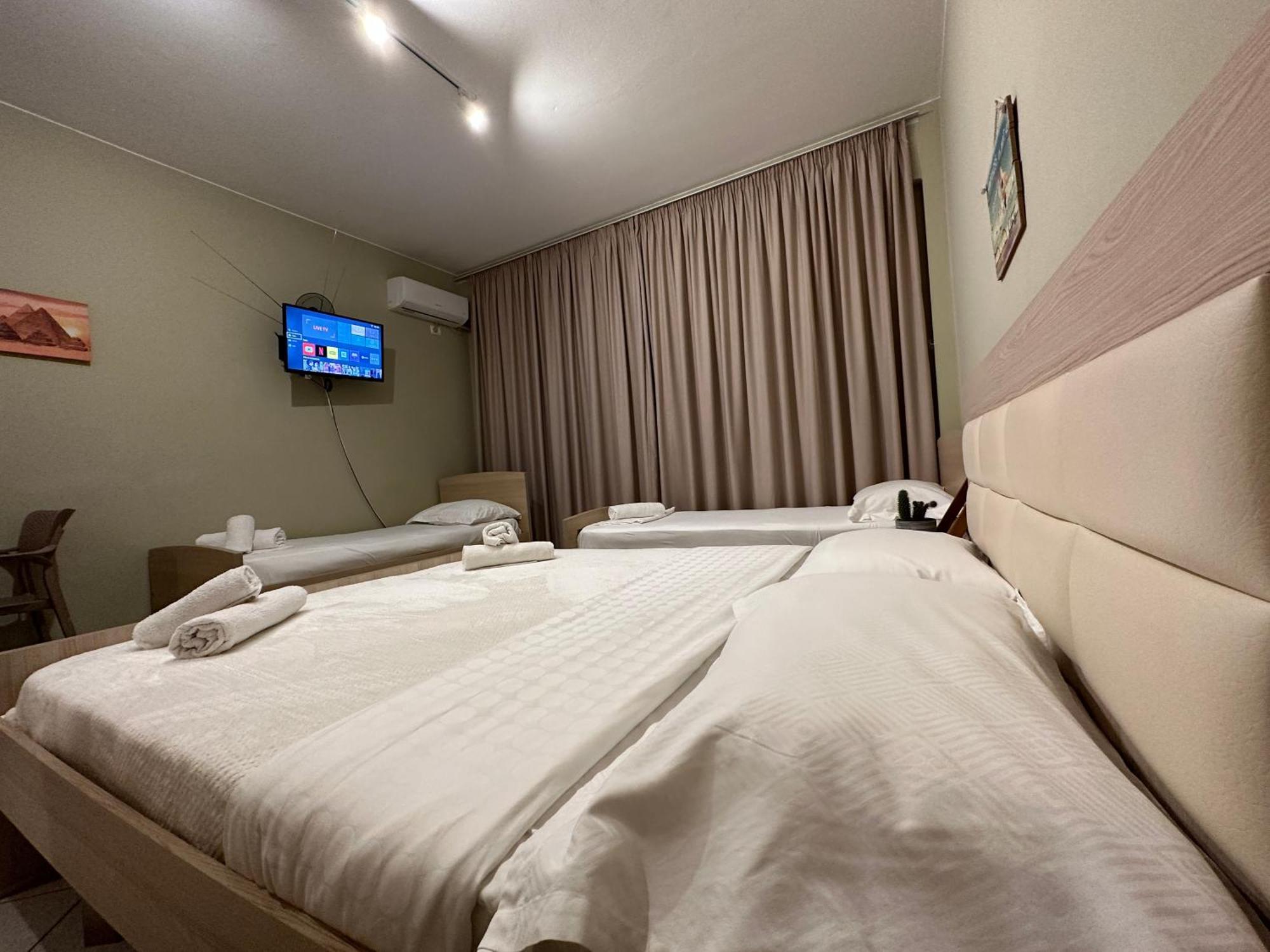 Rias Seaside Apartments Vlorë Exterior foto