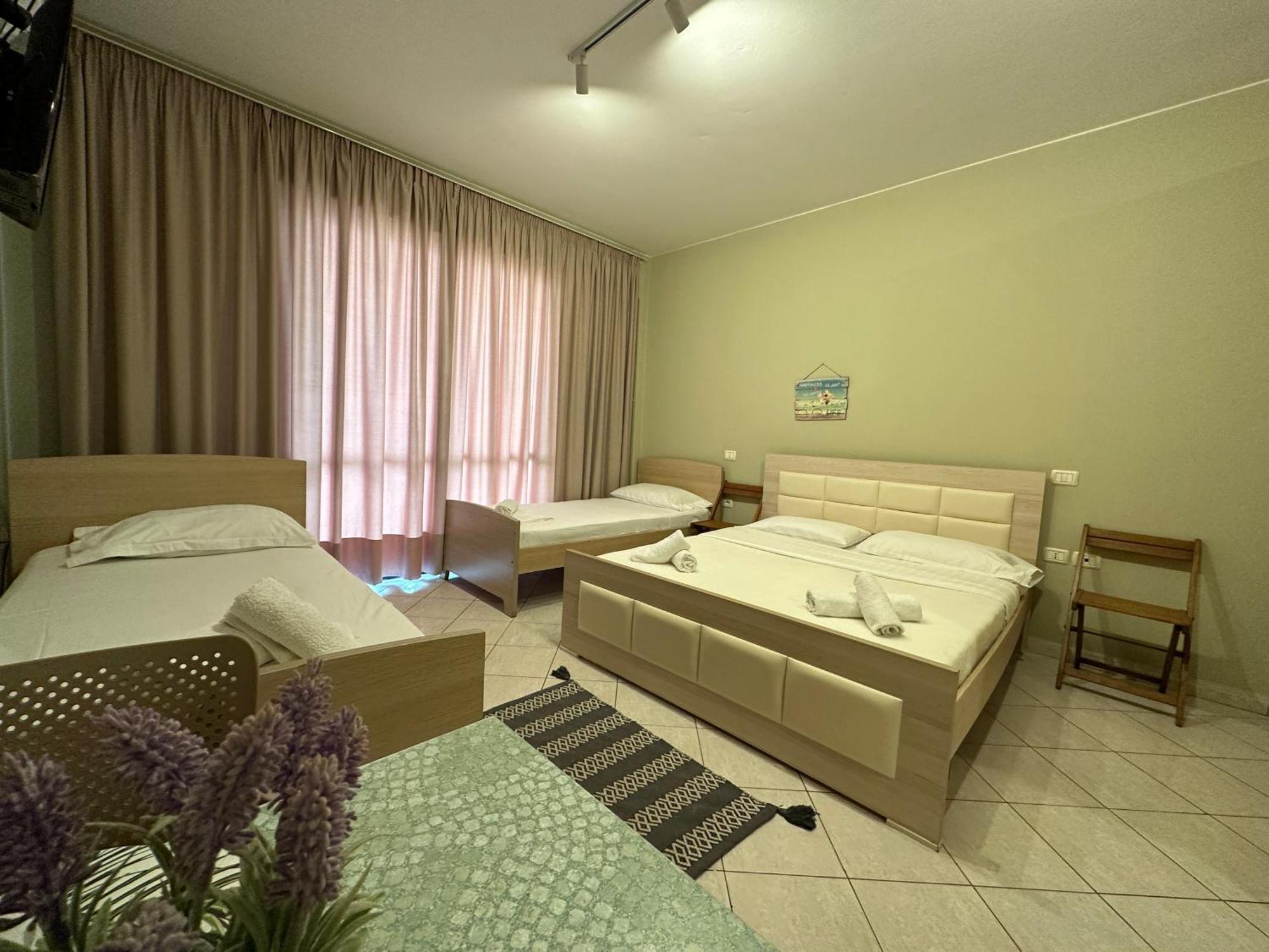 Rias Seaside Apartments Vlorë Exterior foto
